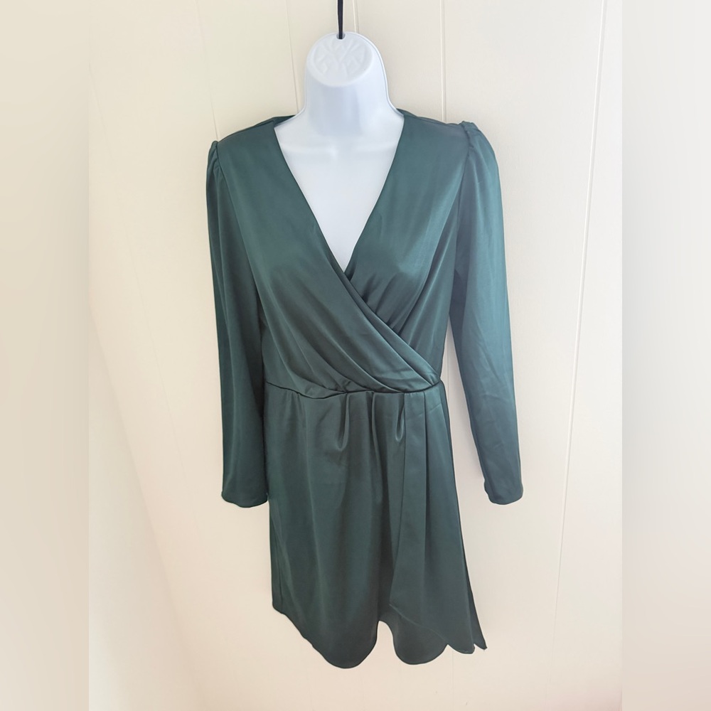 Julia Jordan Deep Green Long Sleeve Dress